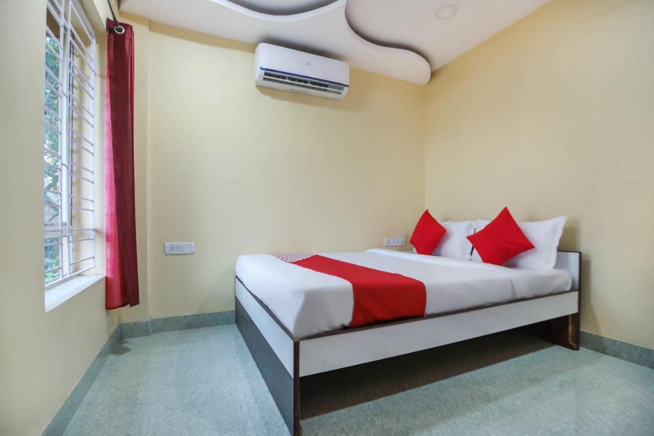 Jādabpur Oyo 62042 Niloy Guest House מראה חיצוני תמונה